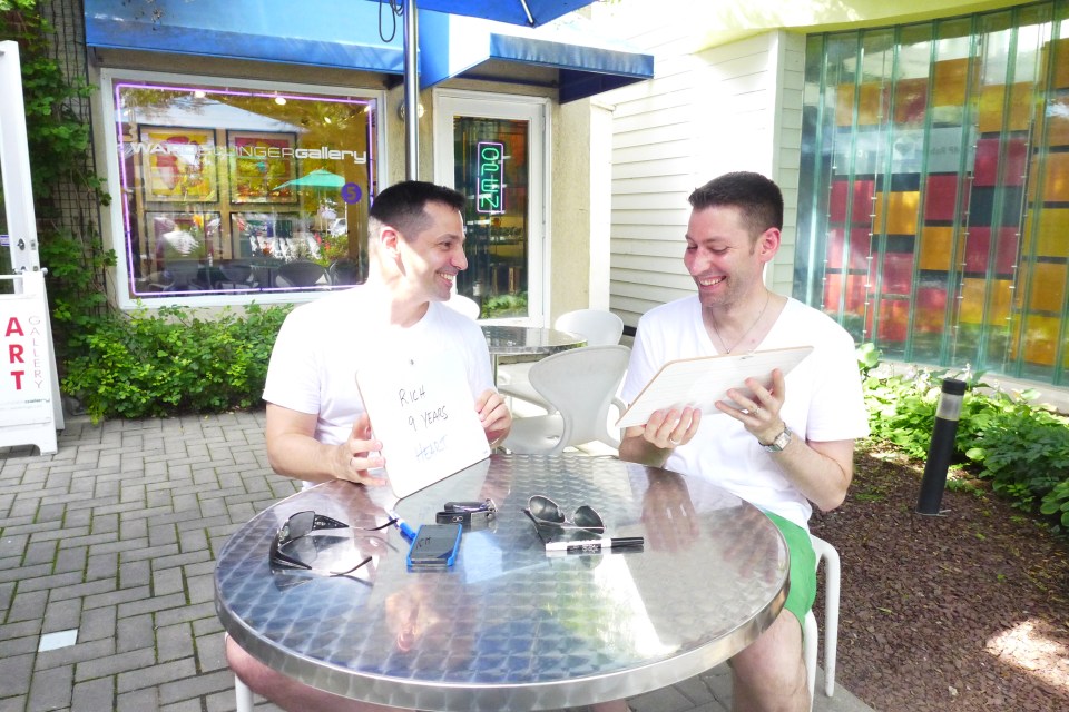 Delaware couple 12 showing each other 2 - use!